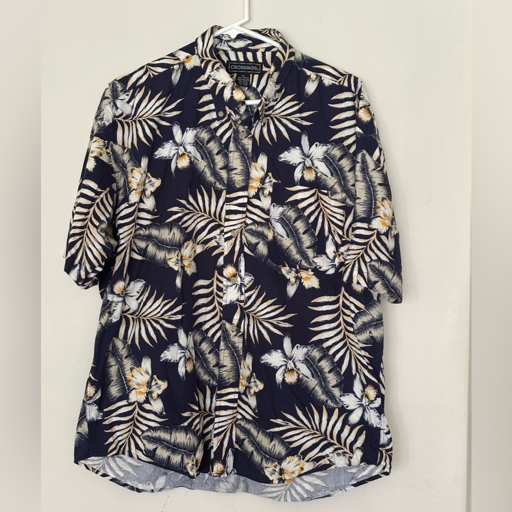 Crossings Men’s Button Up Floral Shirt Color Black and Brown Size XL